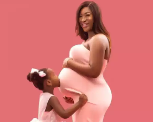 Simi Shares Photos From Her Maternity Shoot